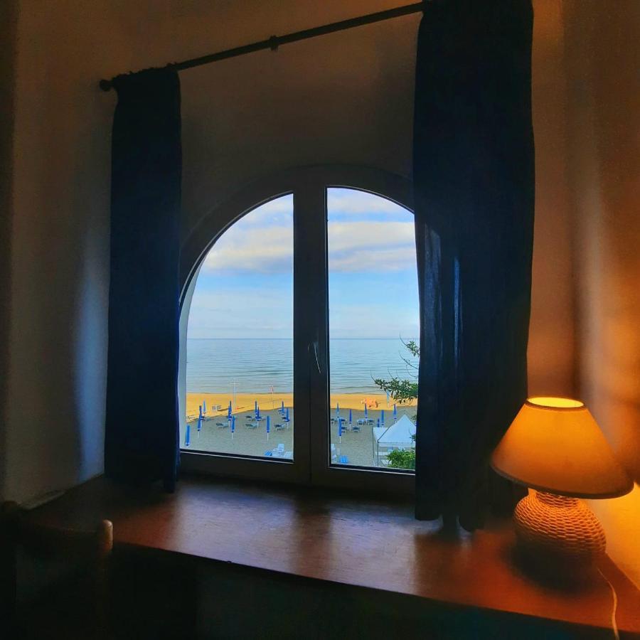 Casa Vacanze Elianto Anzio Buitenkant foto