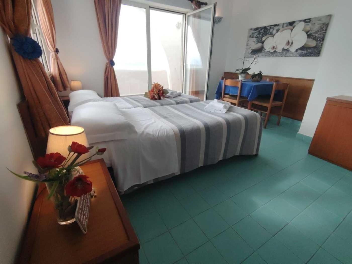 Casa Vacanze Elianto Anzio Buitenkant foto