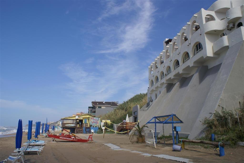 Casa Vacanze Elianto Anzio Buitenkant foto